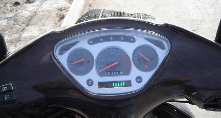 摩托车油表指针不动怎么回事