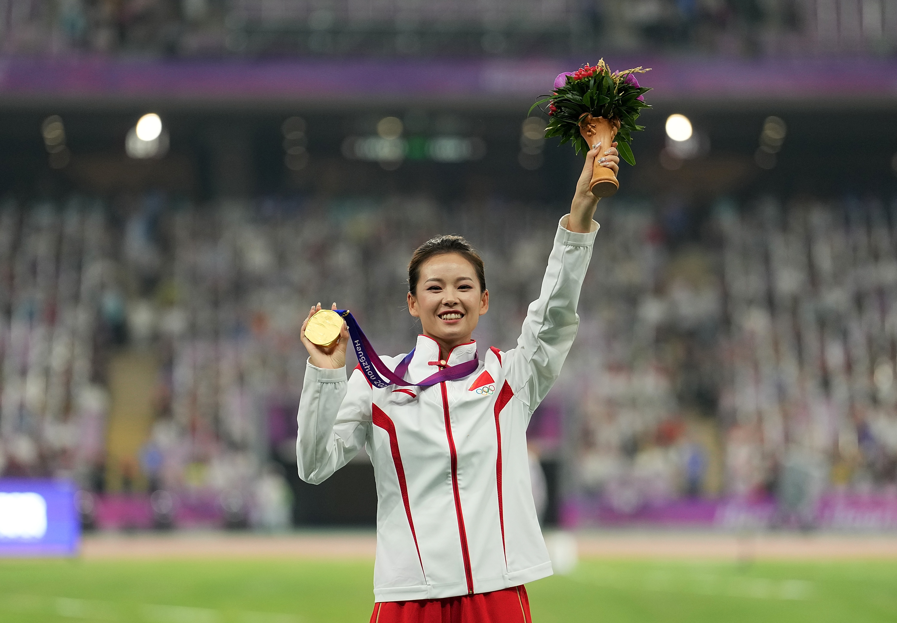 田径——女子20公里竞走颁奖仪式举行