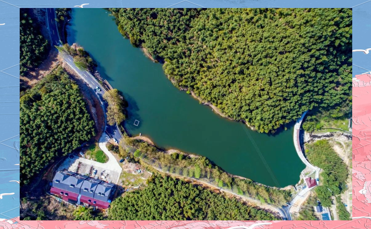 探秘百丈镇:石竹园村与泗溪村的竹海风情与民宿之旅