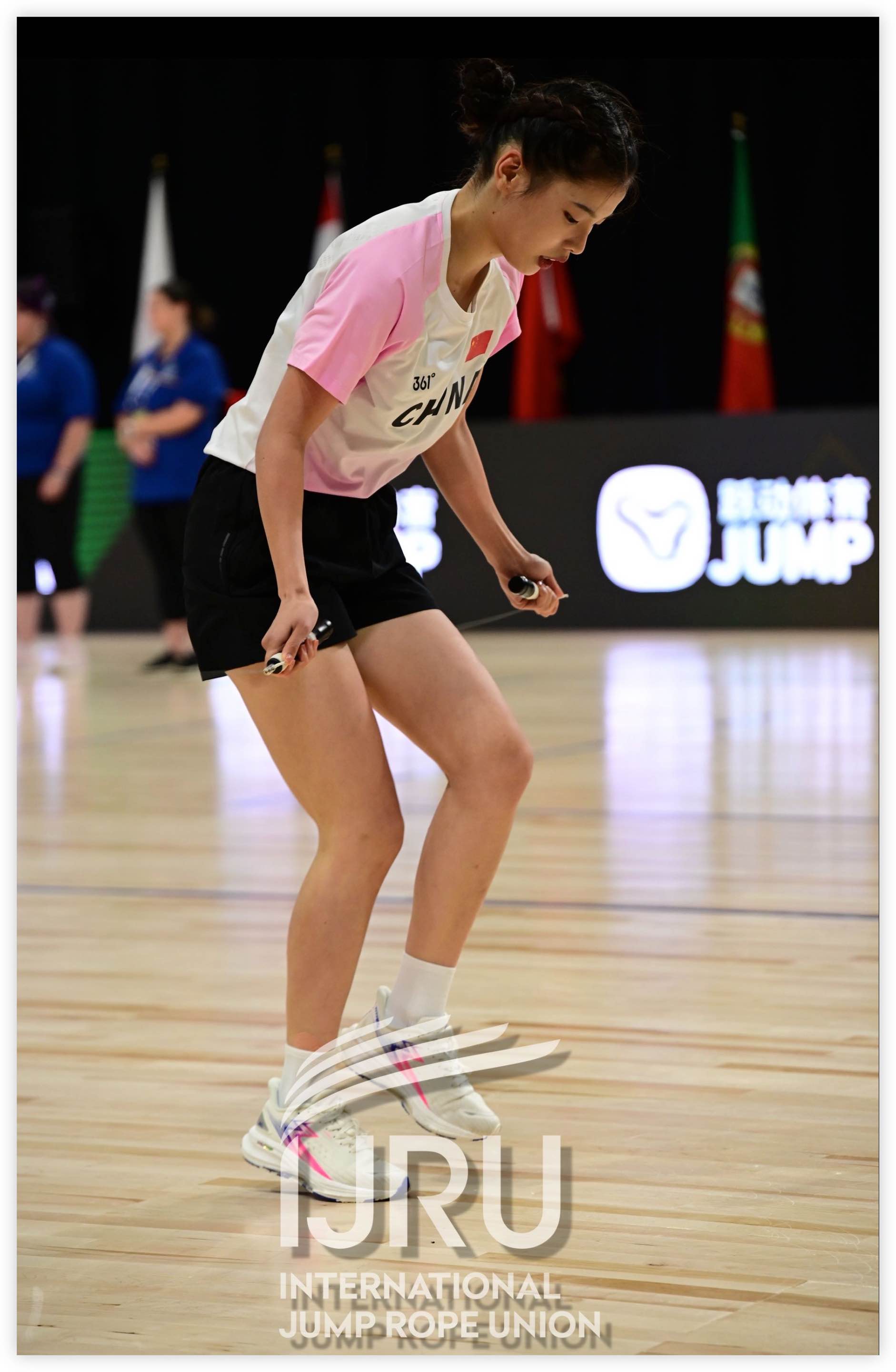 四创纪录夺跳绳世锦赛冠军,河南女孩杜婷婷:将热爱进行到底