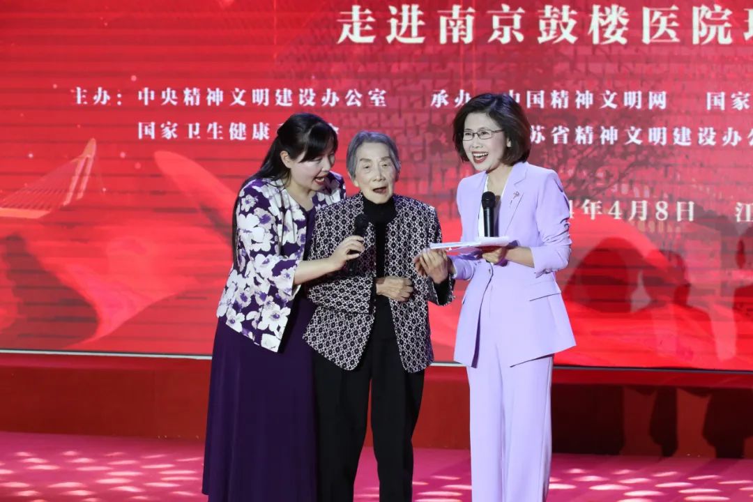 一组图片直击中国好医生中国好护士活动现场