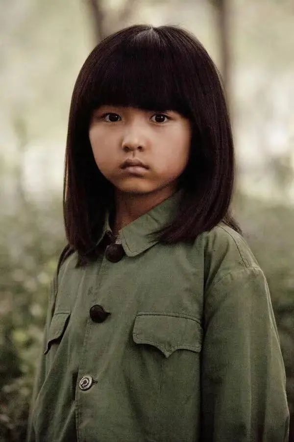 为新电影跑路演的张子枫,不该叫"妹妹"了