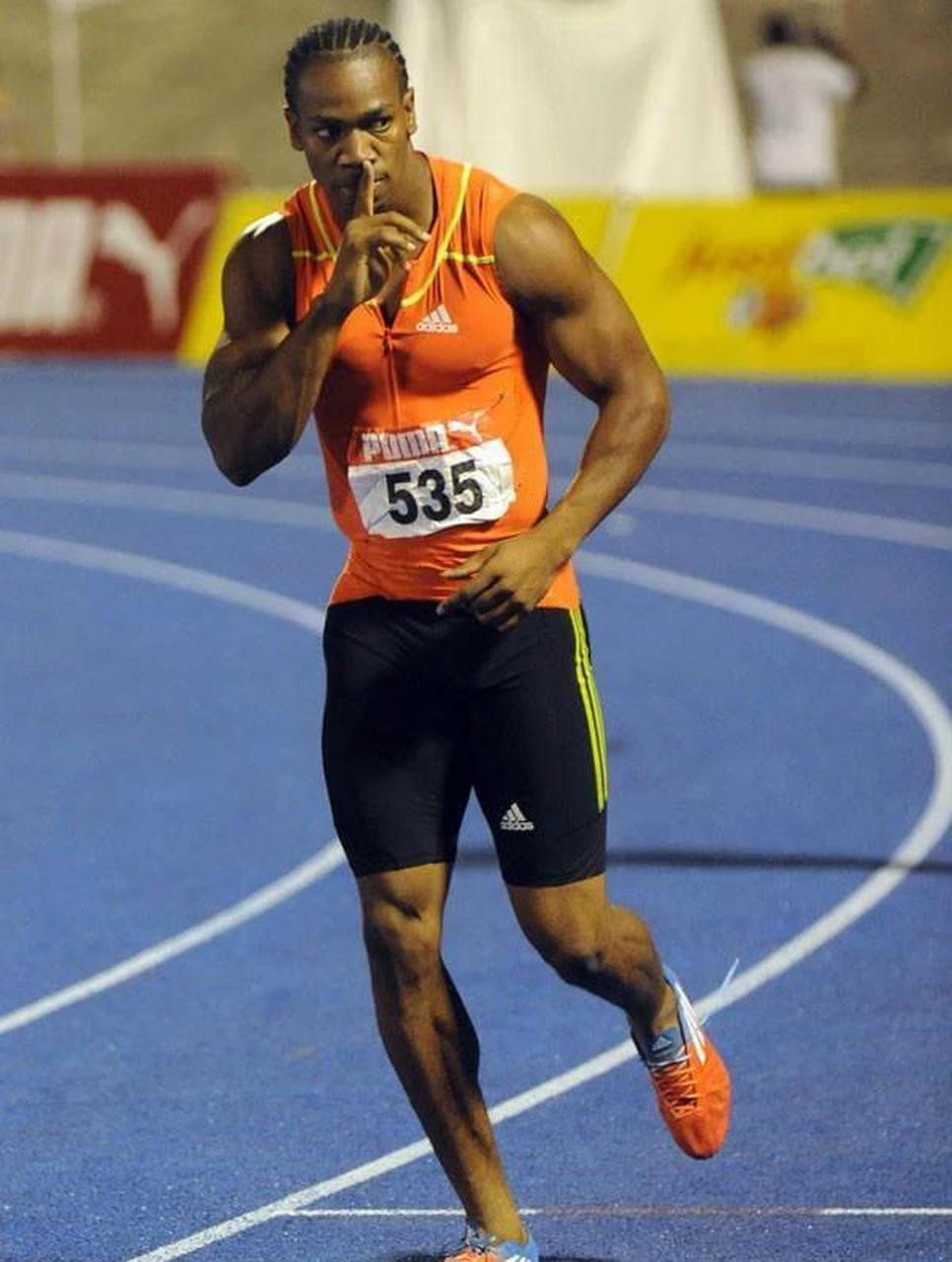 中国跑得最快的人: 苏炳添,百米速度9秒83;  美国跑得最快的人: 泰森