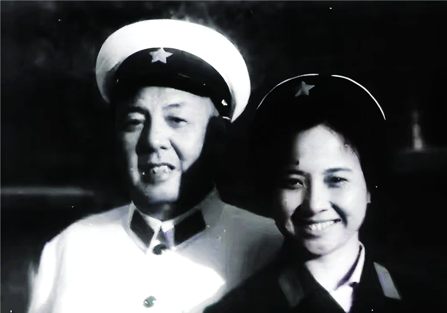 这是苏振华和他的第三任妻子陆迪伦的合影.