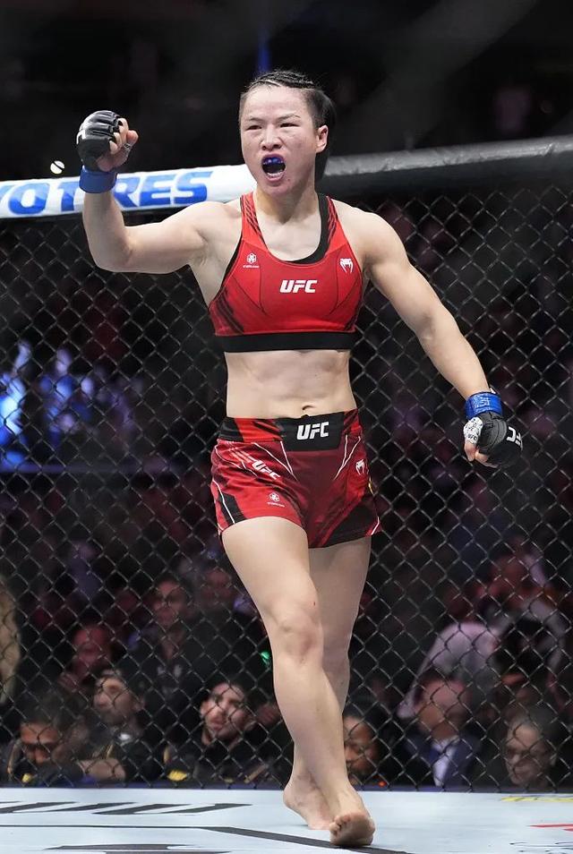 重返巅峰!张伟丽夺回金腰带