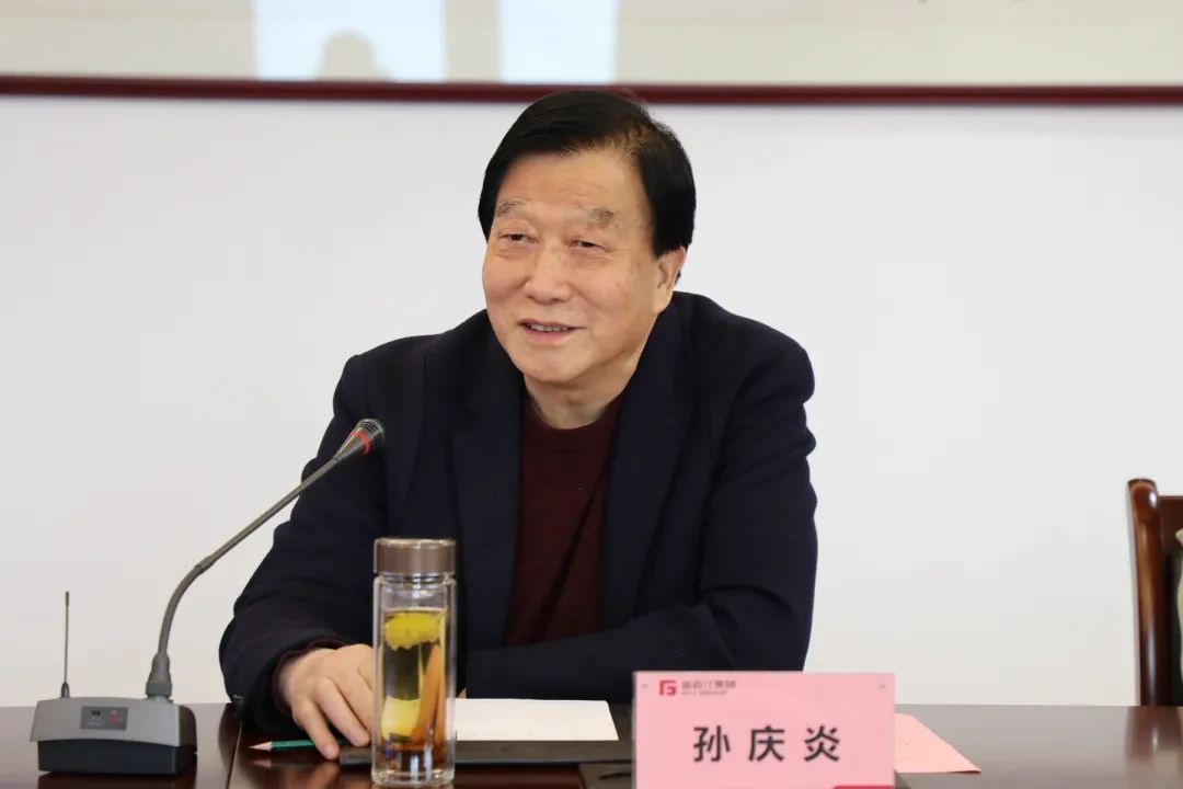 陈海鹰:以"三个第一"精神状态坚持"三服务"