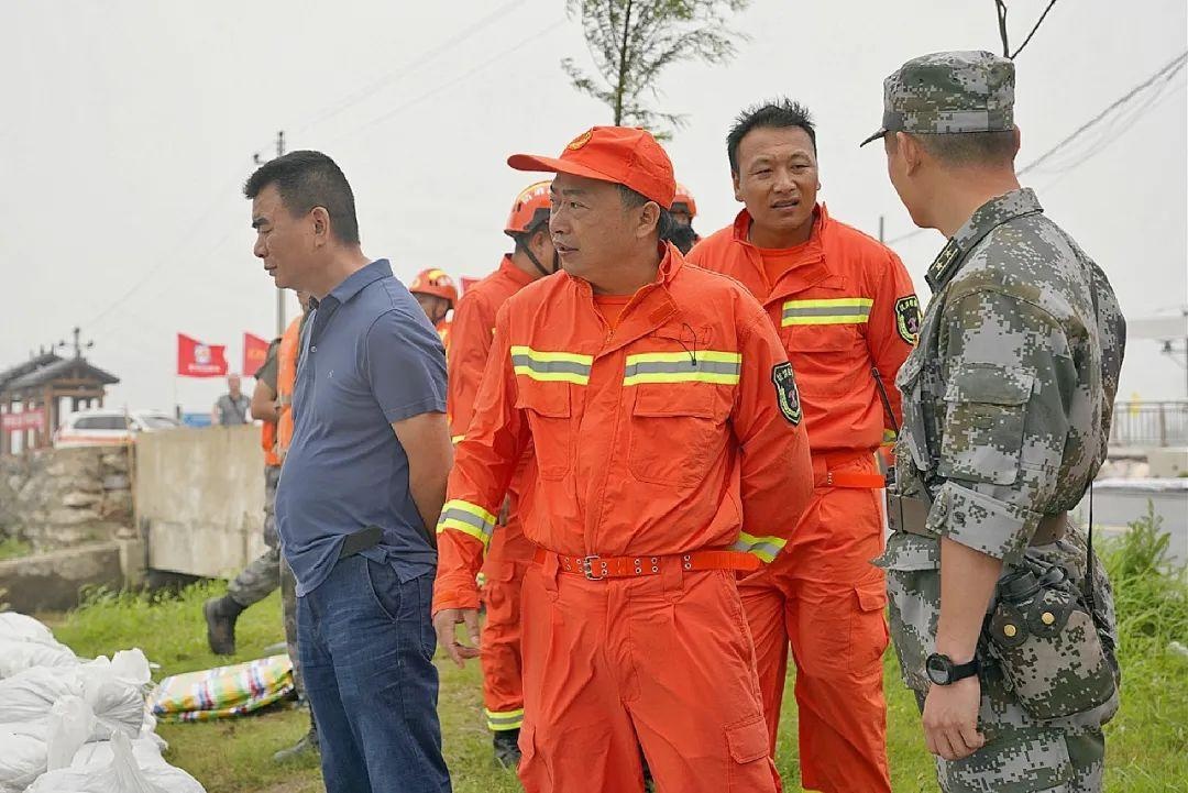 「驰援江西·人物」朱建鹏:在抗洪一线中践行消防人的初心和使命