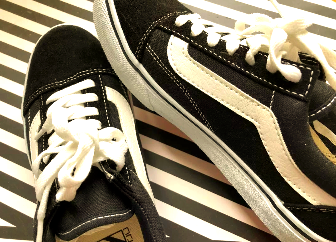 万斯为什么容易开胶