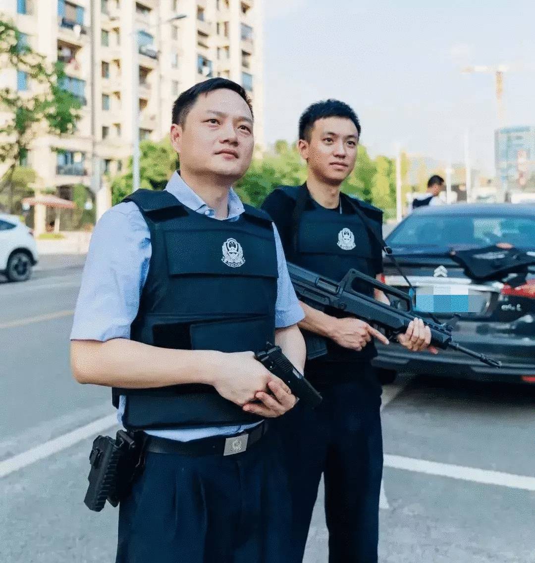 刑警照片真实帅图片