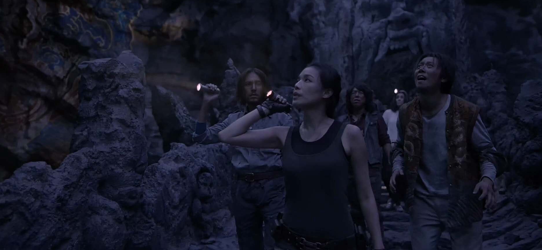 精绝女王最后睁眼是什么意思?雪莉和精绝女王的关系?