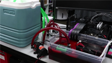 GTX 1060浸在变速箱油中超频！性能飙增16%：拿下Firestrike全球第一