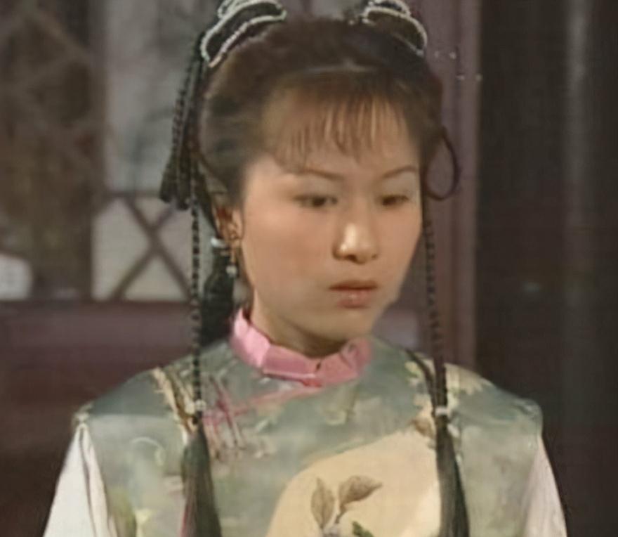 各版《鹿鼎记》中的沐剑屏:毛舜筠的扮相乖巧玲珑,邝文珣很讨喜