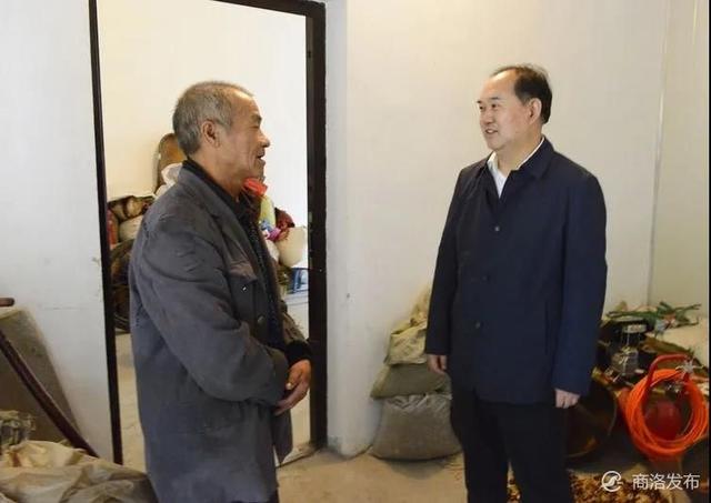 张国瑜调研指导山阳县脱贫攻坚工作时强调 全面精准对标补短 决战决胜