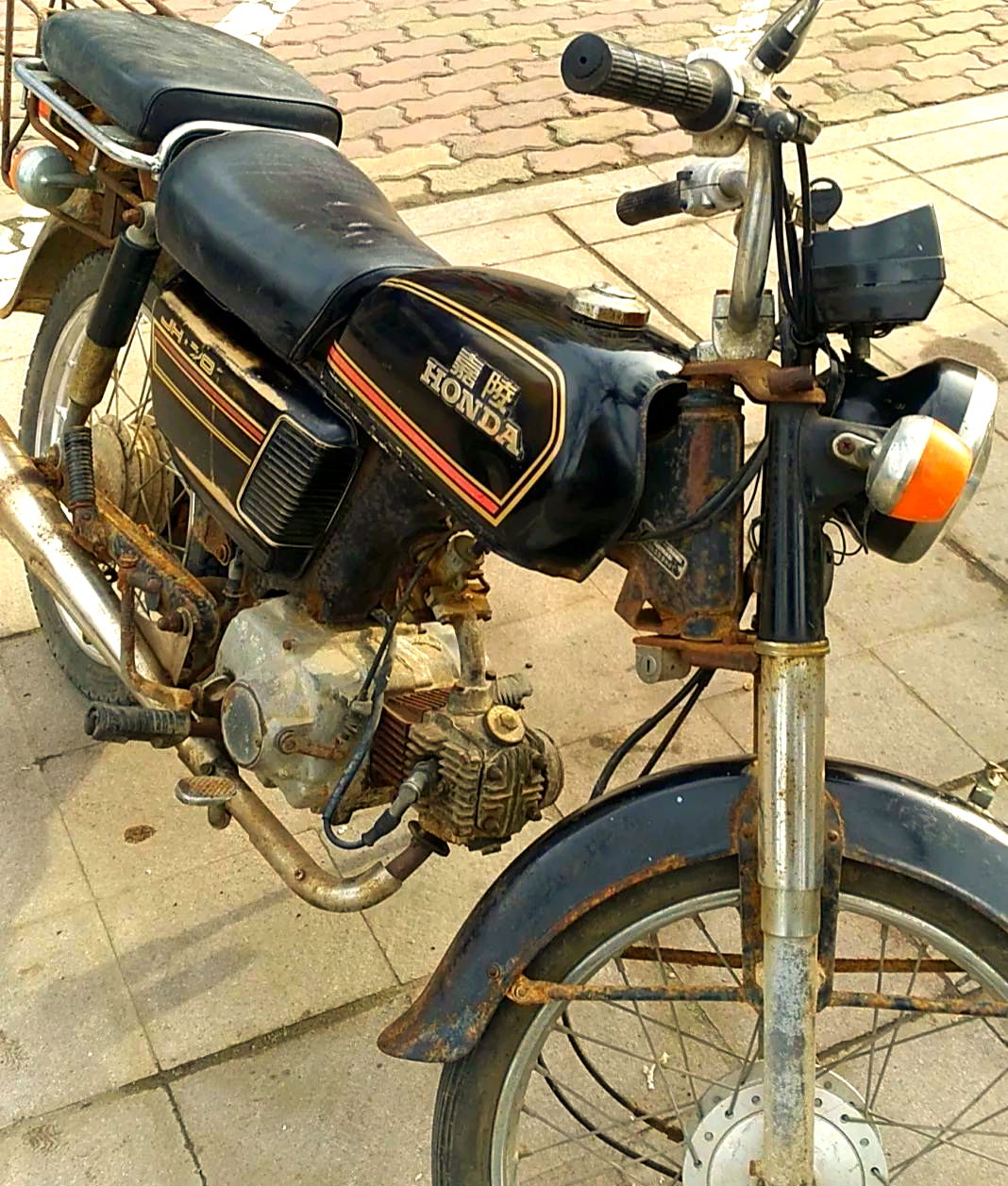 众多80~90年代经典摩托车,你骑过几款?