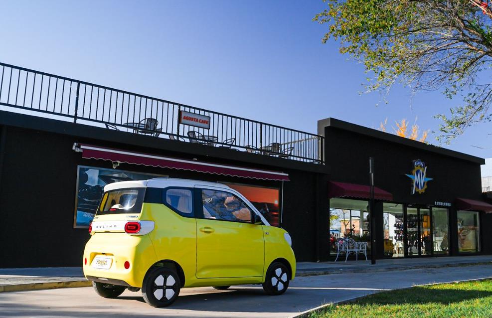 一周销量超5000台,不足5万续航215km,新款宏光miniev又成功了