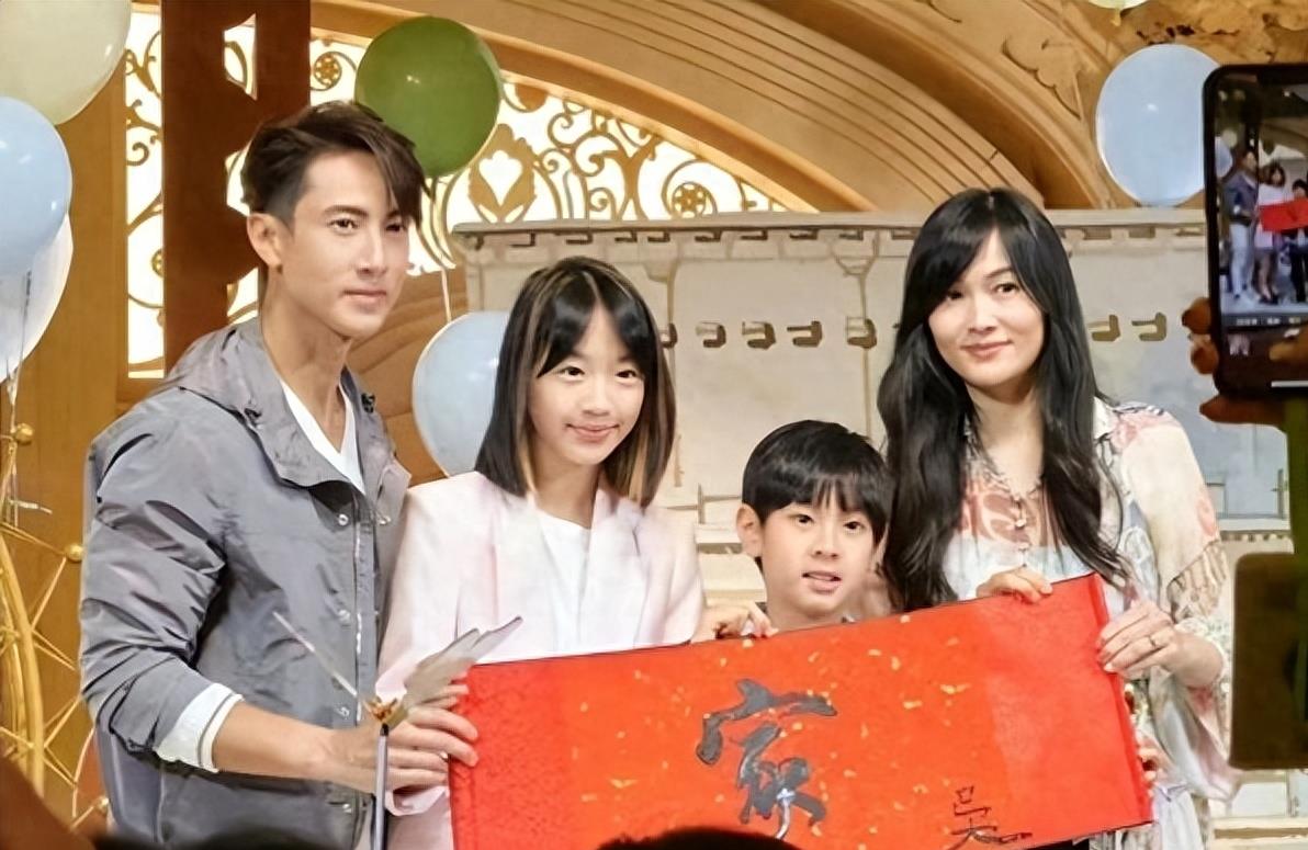 吴尊44岁生日大宴,妻子林丽莹颜值不输女儿,酒席菜色惊艳网友