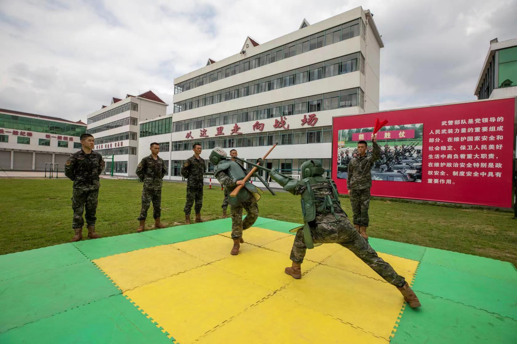 戰高溫,鬥酷暑,武警上海總隊機動第二支隊掀起練兵熱潮