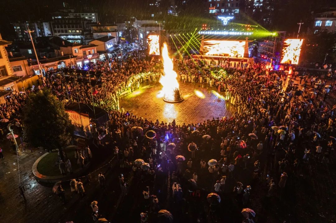 火把节"燃"起元阳旅游热潮  3天接待游客8.1546万人次