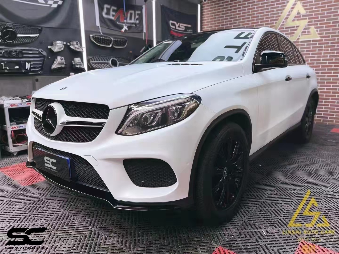 sc改色膜:奔驰gle couple改色消光皓月白