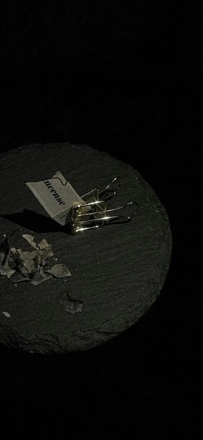 壁纸|精选ins风暗色系手机壁纸