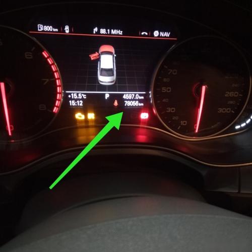 奥迪a6l机油灯亮是怎么回事?