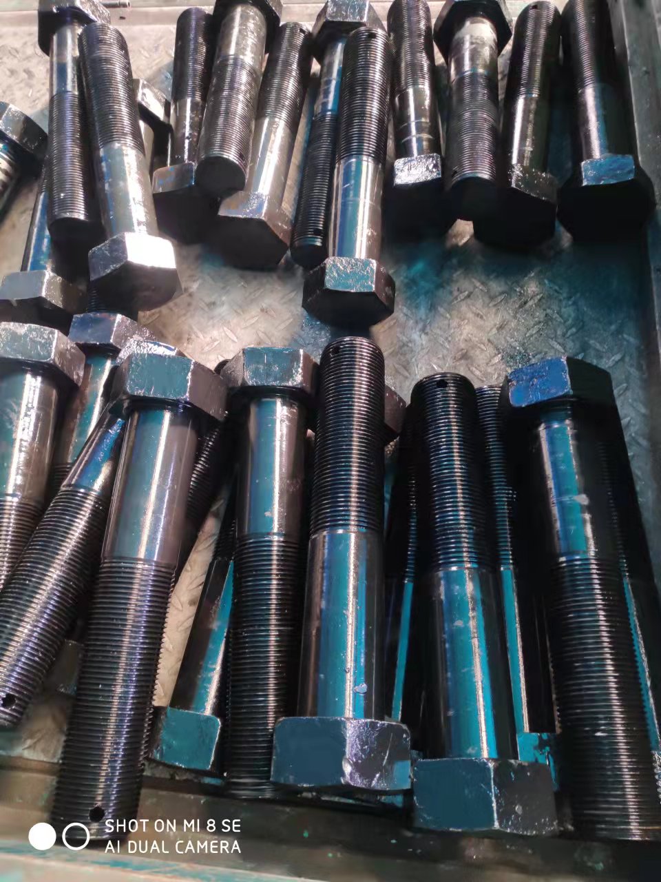 高强度螺栓图片大全
