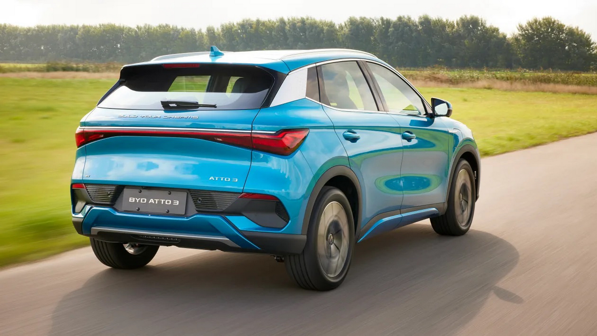 比亚迪出品,取名:atto 3,大量出口,越看越顺眼