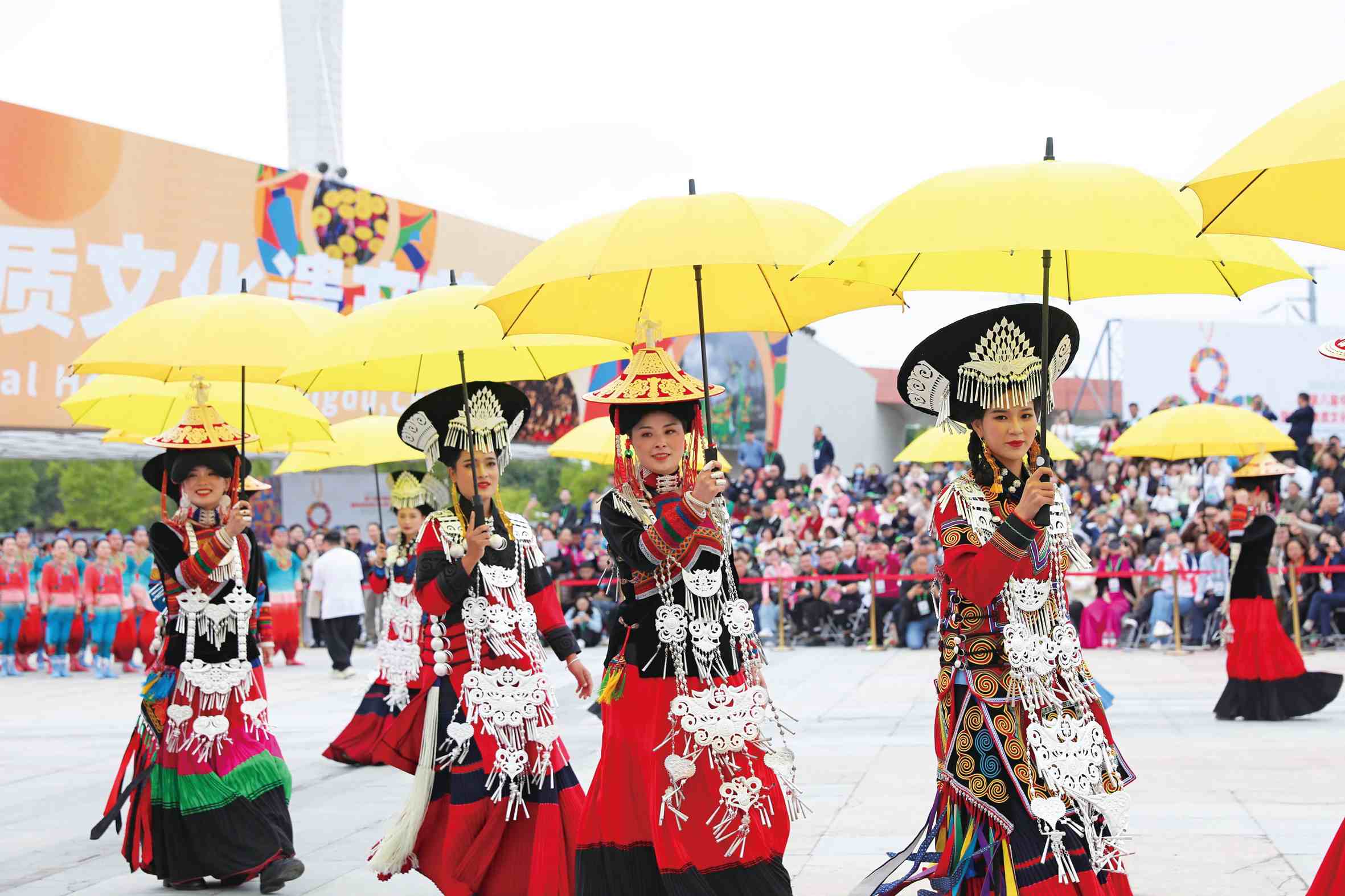 聚焦全国两会履职尽责进行时扎实做好非遗系统性保护有