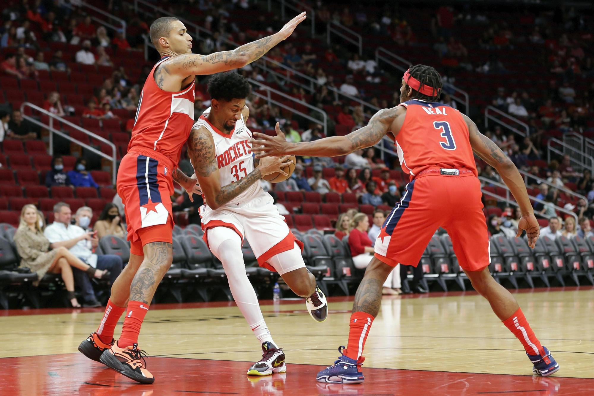 nba季前赛:华盛顿奇才119-125休斯顿火箭