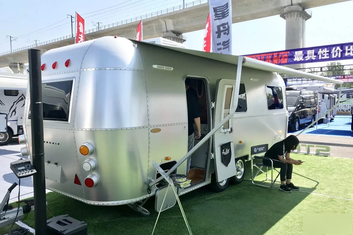 外形酷似太空舱的星舟房车3款公路拖挂房车推荐