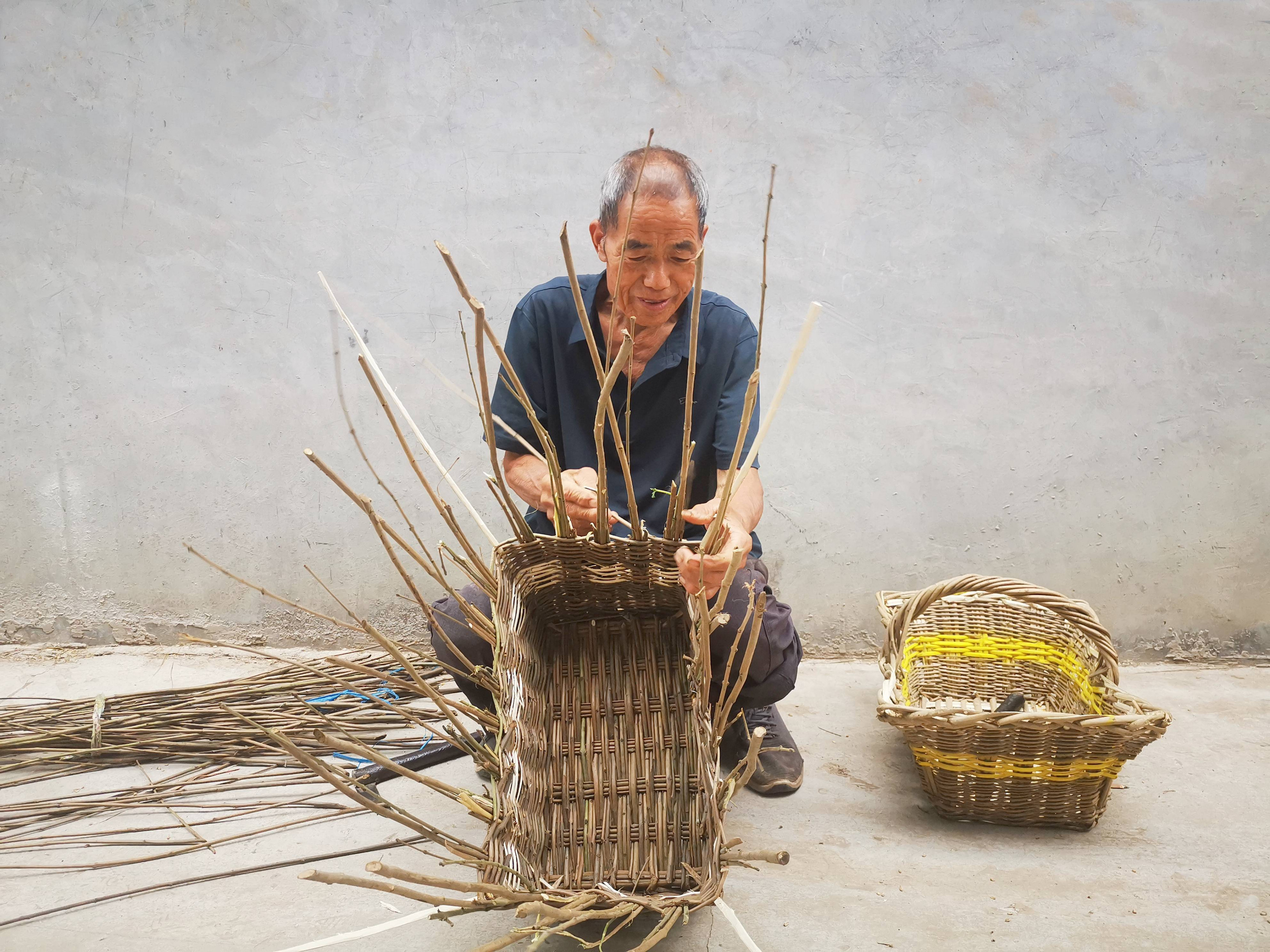 影像记录|河南虞城:七旬老人坚守篮子制作技艺50年 县级融媒号发布