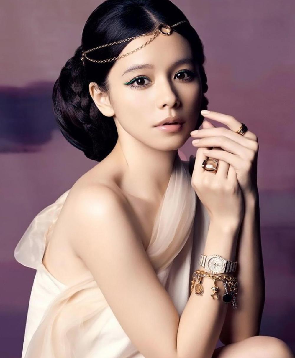 46岁徐若瑄大出血入院,术后照片曝光,当年19岁的她已经艳名远播