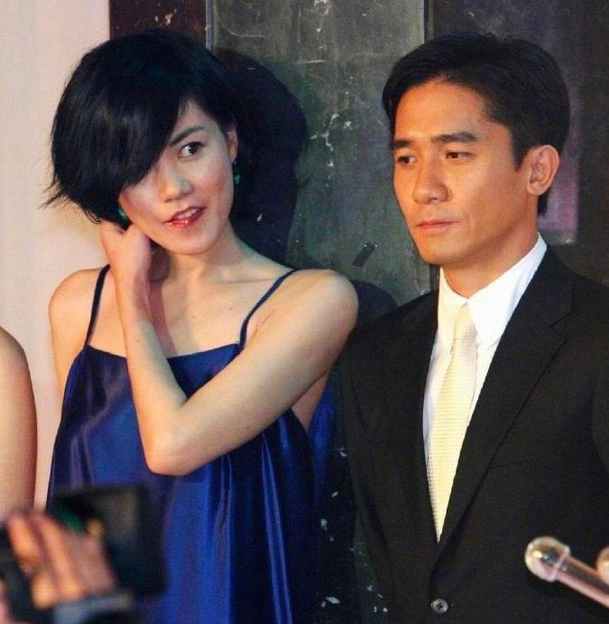 梁朝伟王菲合照#25日,刘嘉玲在社交平台晒出梁朝伟和王菲的同框合照