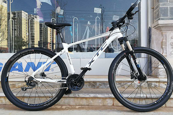 atx830和xtc800能骑出差別吗