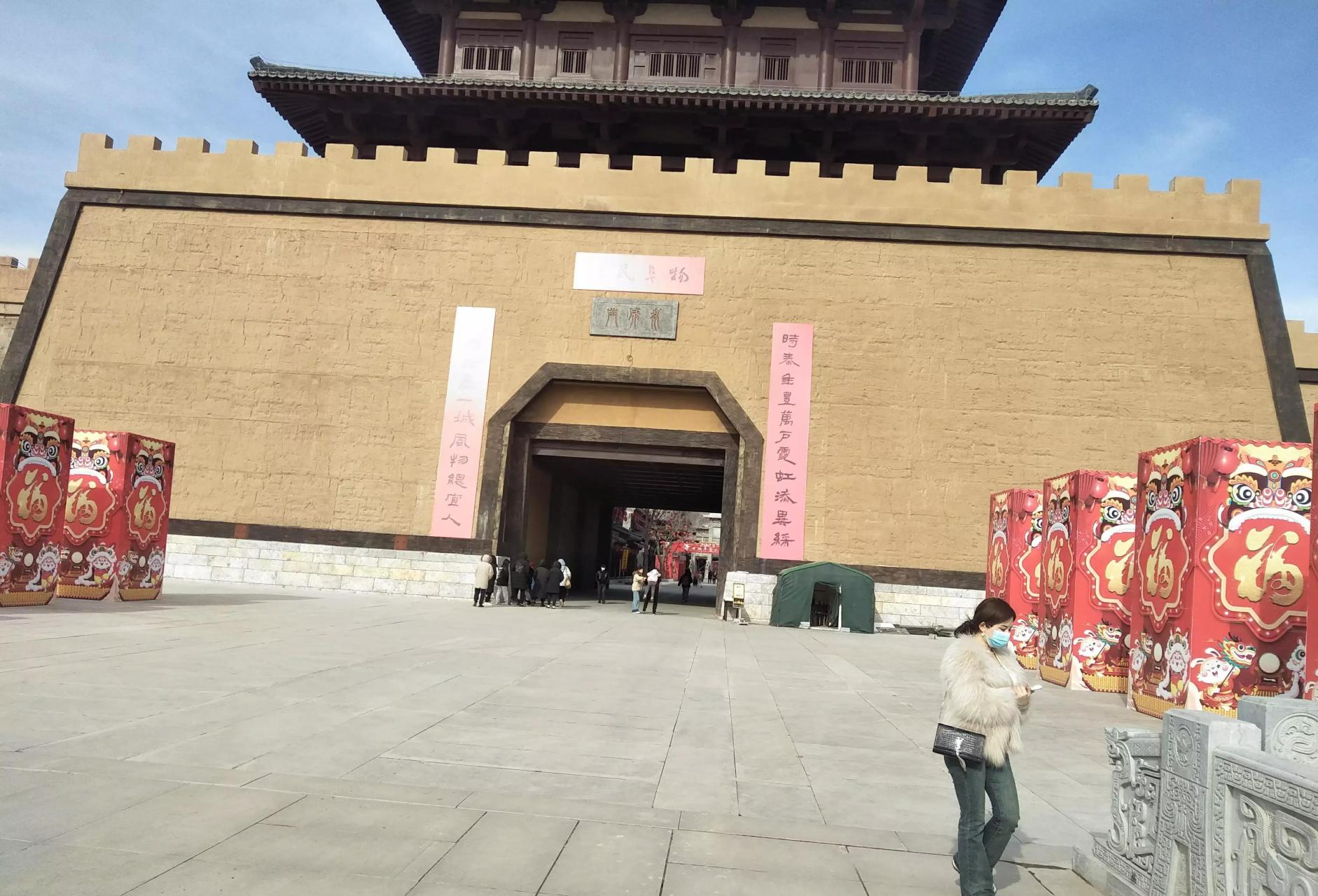 莒县莒国古城,为了游客朋友们玩的尽兴.