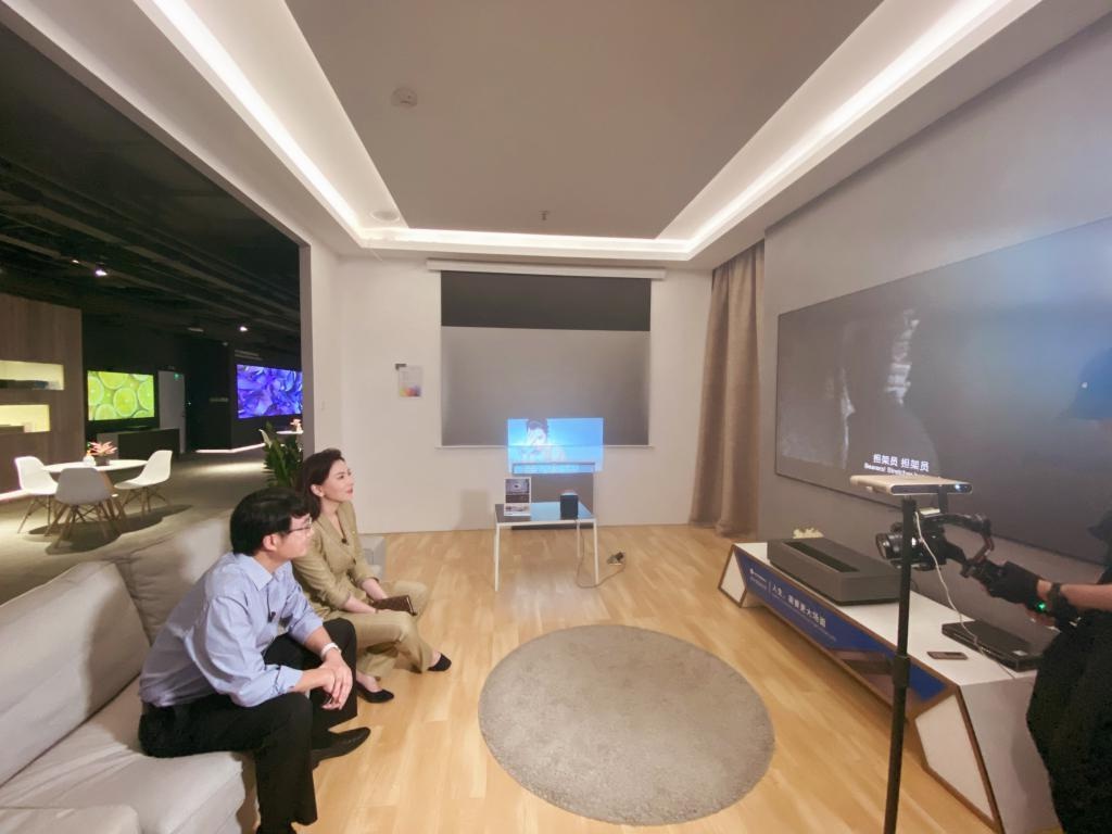 综艺|追"光"30年!《邓璐时间》周日对话科创"苦行憎"李屹