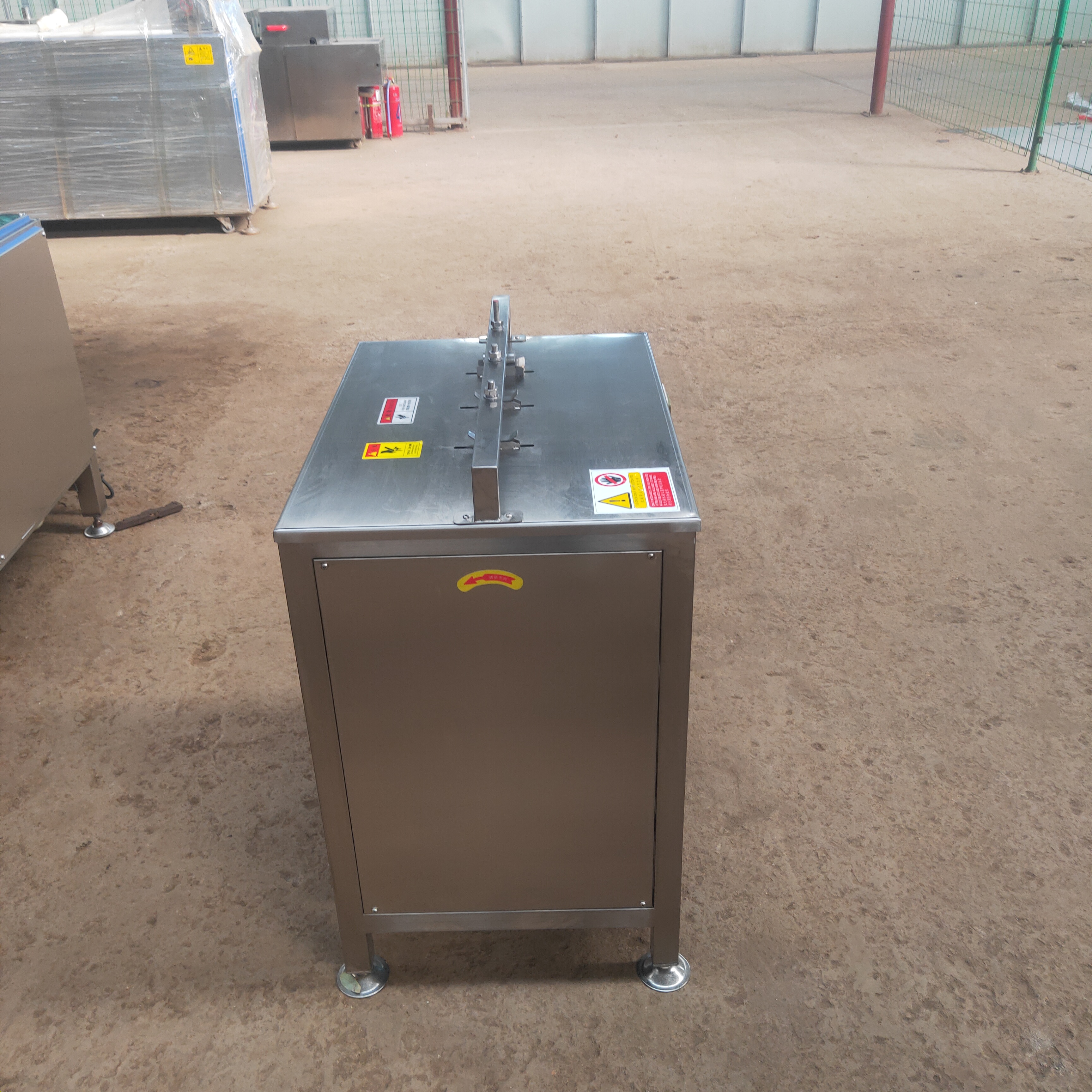 禽爪开口设备 鸡爪开口机 鸡爪去骨机器