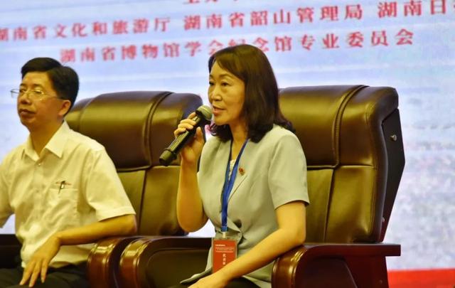 传承红色基因,走好新的赶考之路——听馆长开讲