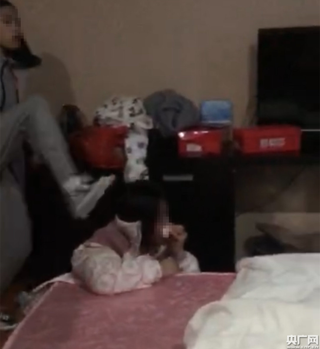 贵州镇宁回应"网传女学生被多名女生殴打"事件:警方已介入调查