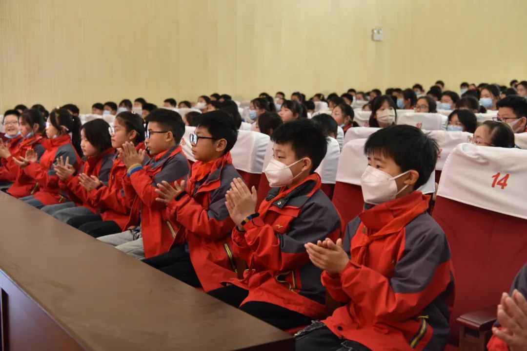 丰县法院法治副校长 1,文博小学6000名师生齐享法律盛宴!