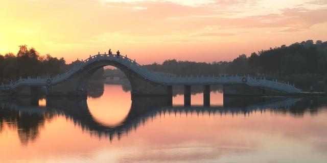 五好淄博 邀您拍摄丨绚丽多彩红莲湖