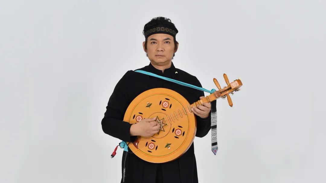 山人乐队 成员 瞿子寒是乐队主创,二十年前主动丢