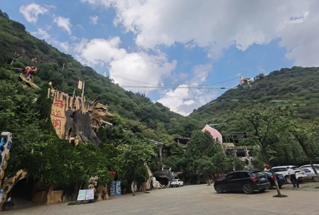 奋进新征程建功新时代西翥街道陡坡十年新村蜕变