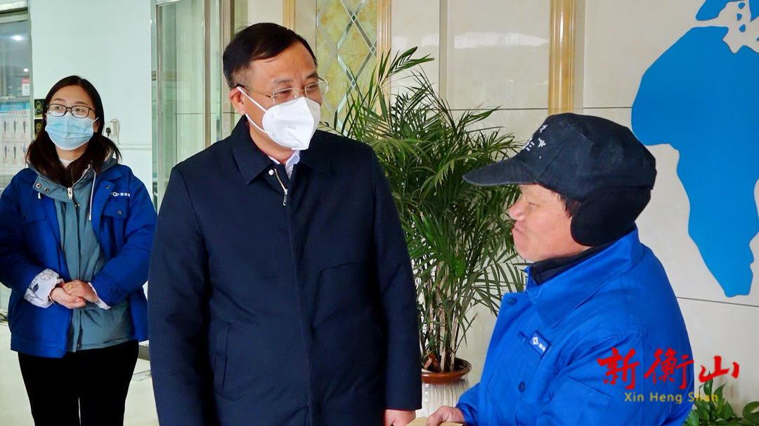 唐年初开展节前走访慰问活动