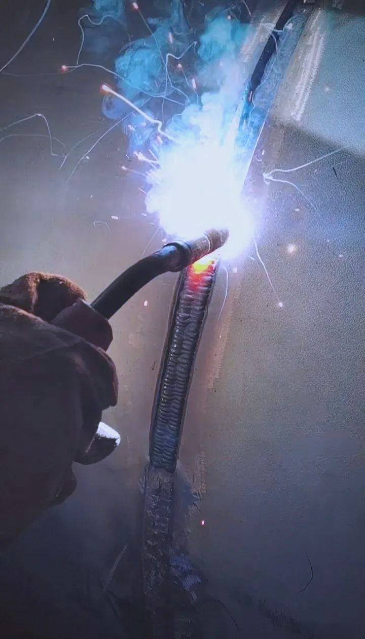 二氧化碳气体保护焊技术全面解析与应用探究