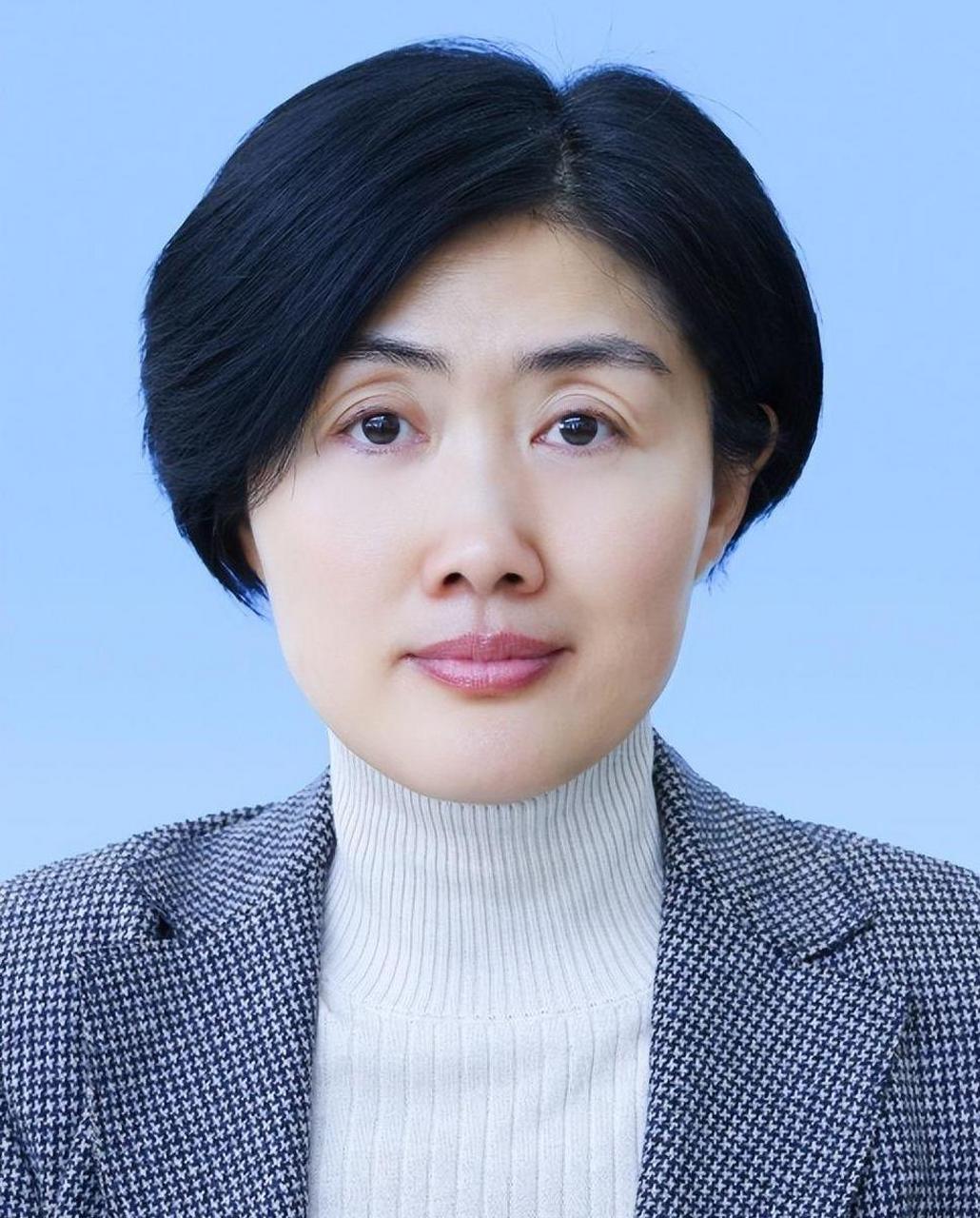 张金梅,日照市副市长. 赵海燕,日照市东港区副区长(挂职).