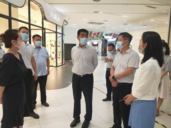 杨六齐同志检查浐灞生态区疫情防控工作