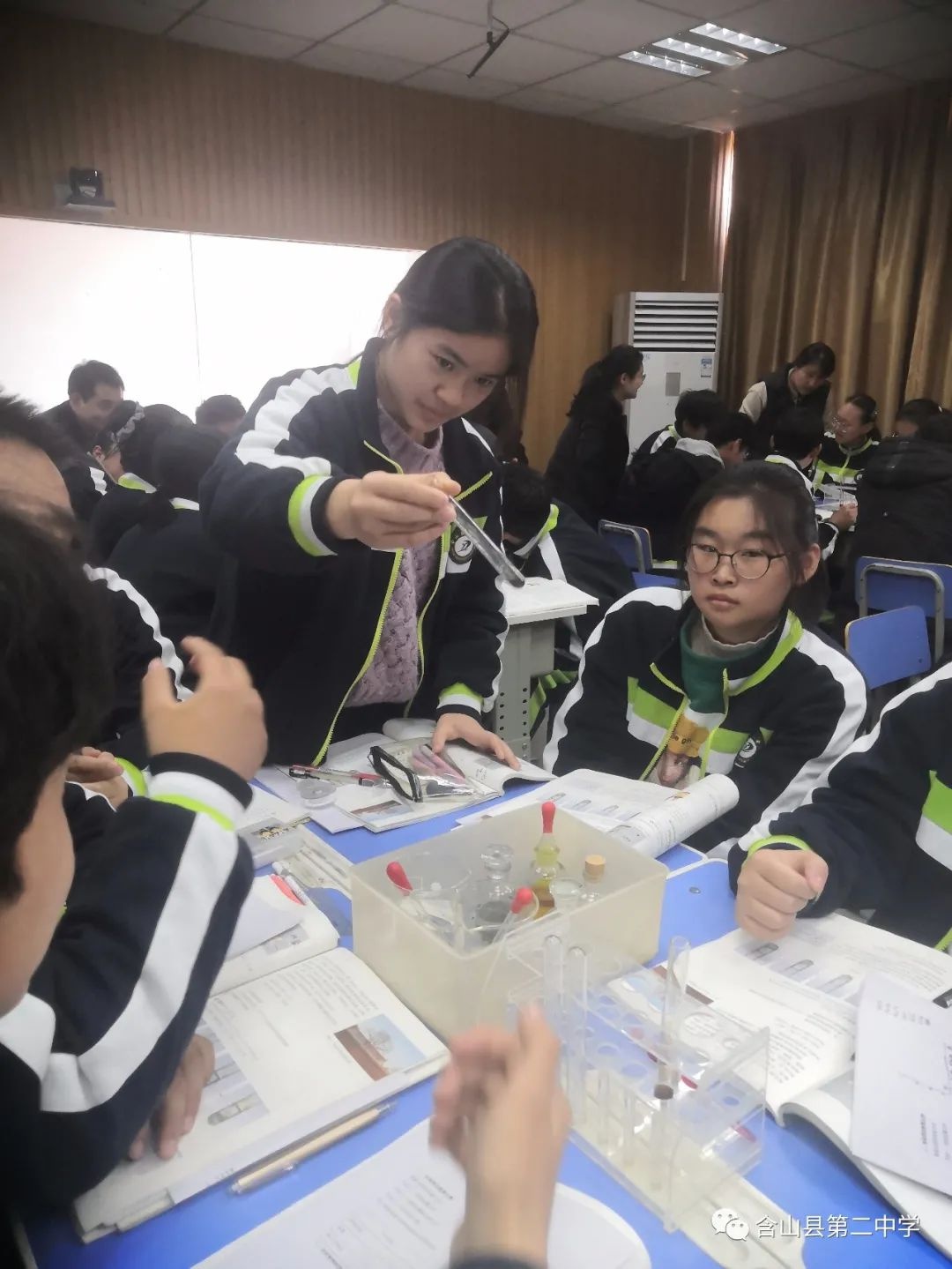 含山二中面向全市举办教学开放日暨化学学科大单元课堂教学活动