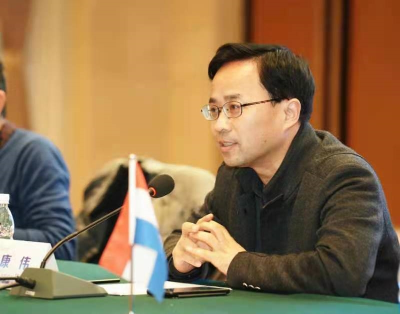 第四届成都国际诗歌周·论坛|中国艺术报总编辑康伟:成渝诗歌表达不能