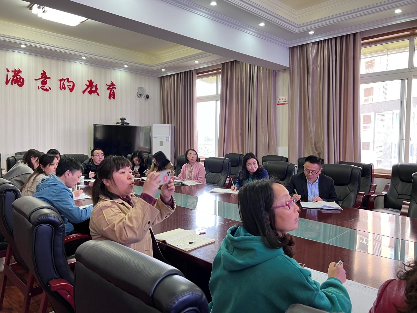 大邑县实验中学举行市级子课题选题论证与申报培训会